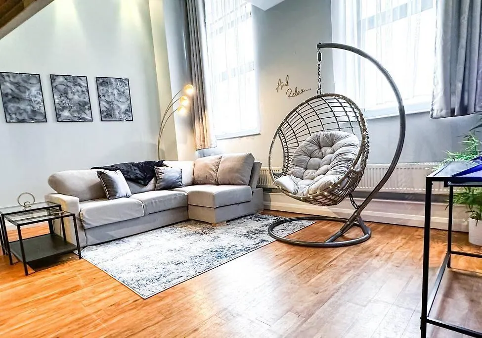 Modern Apartment - Sleeps 4 City Centre - Parking Available! Nottingham